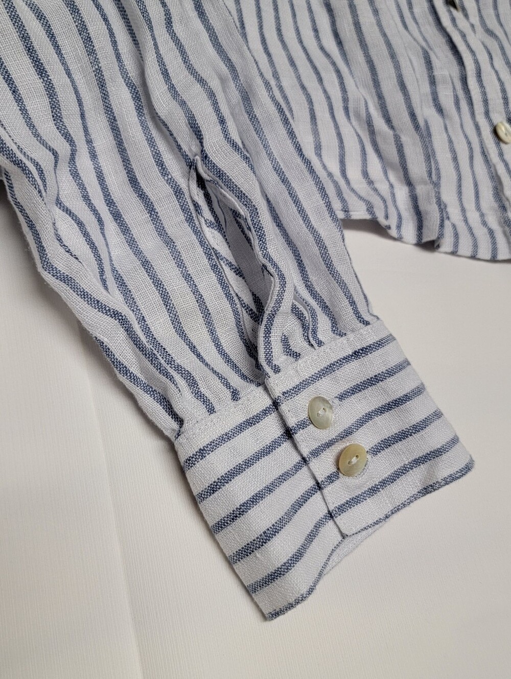 Christian Siriano White and Gray Striped Button-Down 100% Linen Shirt - Picture 3 of 12